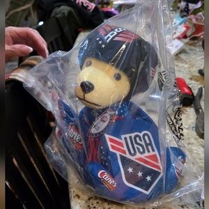 RAISING CANES 2026 LIMITED EDITION PLUSH PUPPY DOG USA BOBSLED SKELETON SEALED !